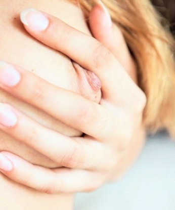 Живу в Москве, и готова предложить тебе широкий спектр услуг, чтобы удовлетворить все твои сексуальные фантазии. Люблю эмоциональные и страстные встречи, поэтому гарантирую тебе полное удовлетворение и наслаждение. У меня много отзывов от довольных клиентов, которые останутся в твоей памяти на долгое время. Не могу дождаться, чтобы наша встреча состоялась! 🌟 15755, 28 лет